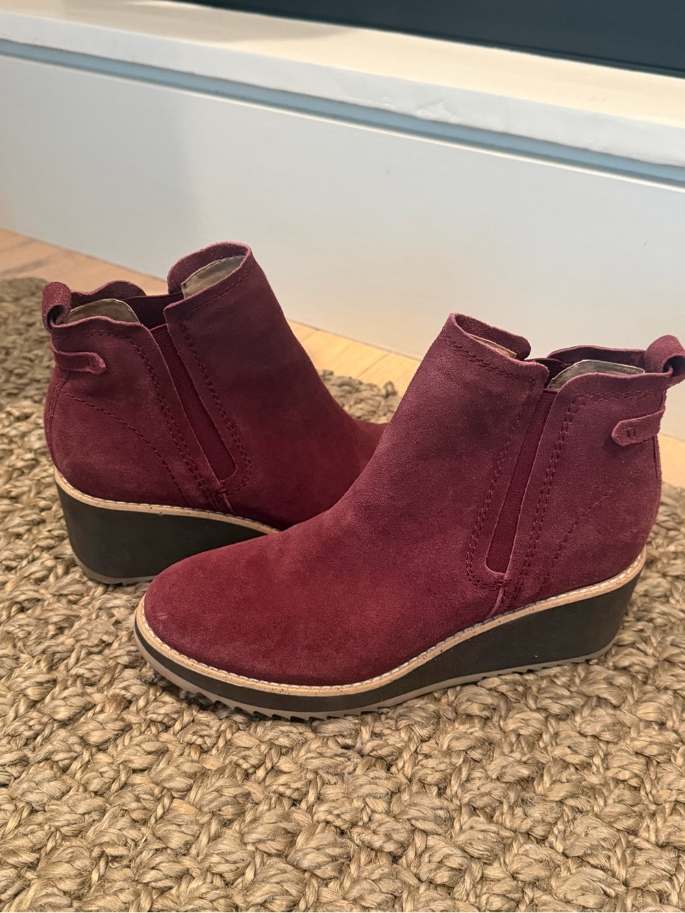 Gorgeous Earth Burgundy Suede Wedge Ankle Boots